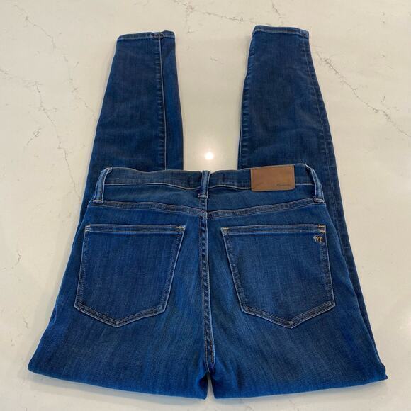 Madewell 9" Mid-Rise Skinny Jeans in Larkspur Wash: TENCEL Denim‎ Edition - Picture 6 of 11